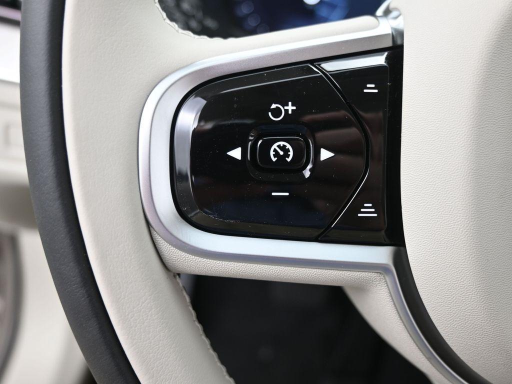 new 2026 Volvo XC60 car, priced at $63,135