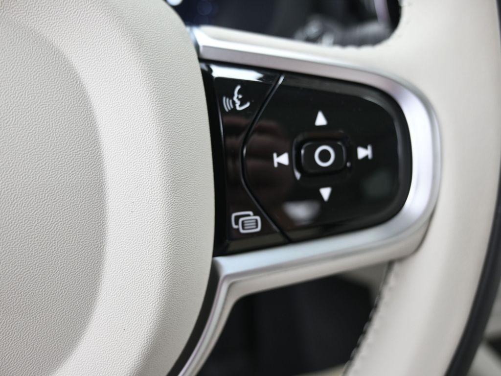 new 2026 Volvo XC60 car, priced at $63,135