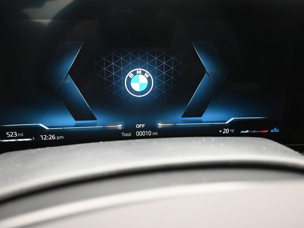 new 2025 BMW X7 car, priced at $102,950