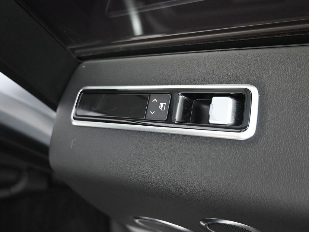 used 2019 Land Rover Range Rover car, priced at $33,998