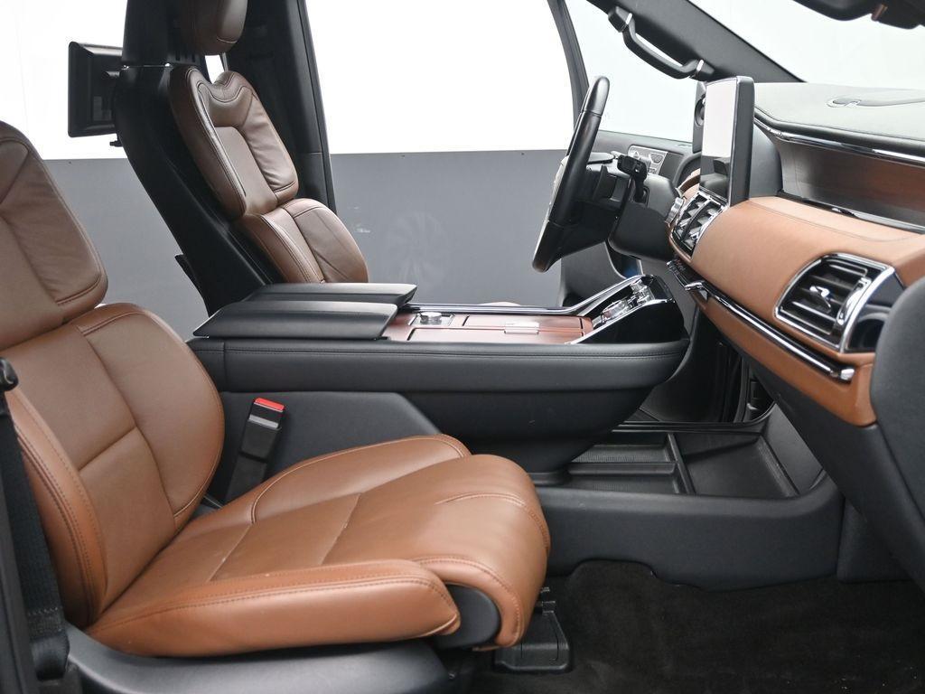 used 2022 Lincoln Navigator car, priced at $50,998