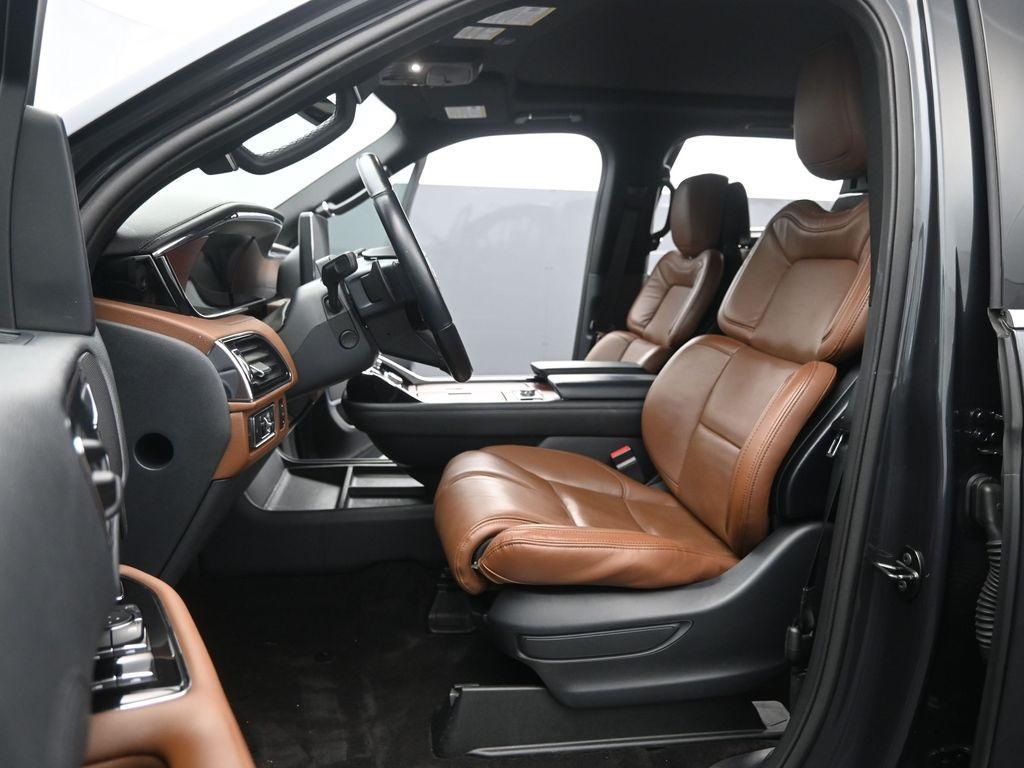 used 2022 Lincoln Navigator car, priced at $50,998
