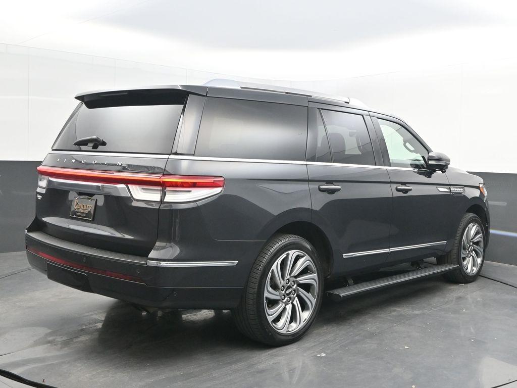 used 2022 Lincoln Navigator car, priced at $50,998