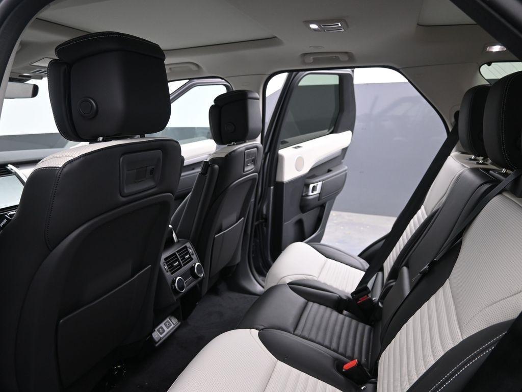 new 2025 Land Rover Discovery car, priced at $78,663