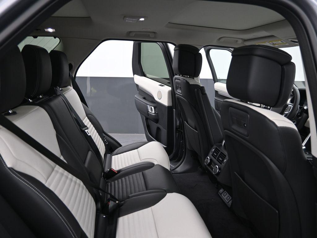 new 2025 Land Rover Discovery car, priced at $78,663