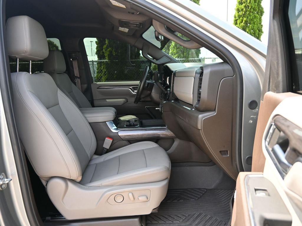 used 2024 Chevrolet Silverado 2500 car, priced at $64,998