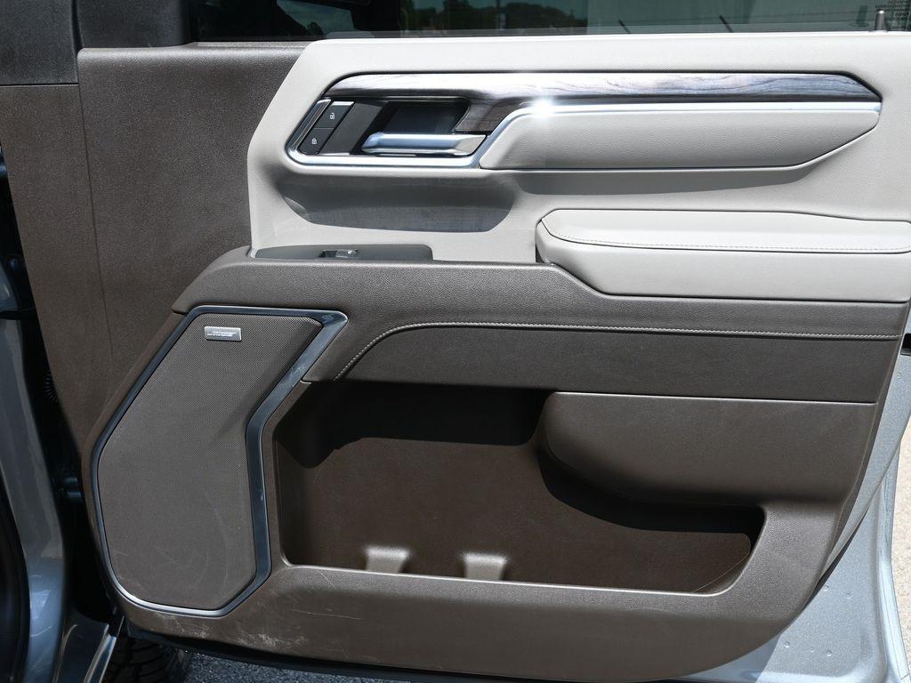 used 2024 Chevrolet Silverado 2500 car, priced at $64,998