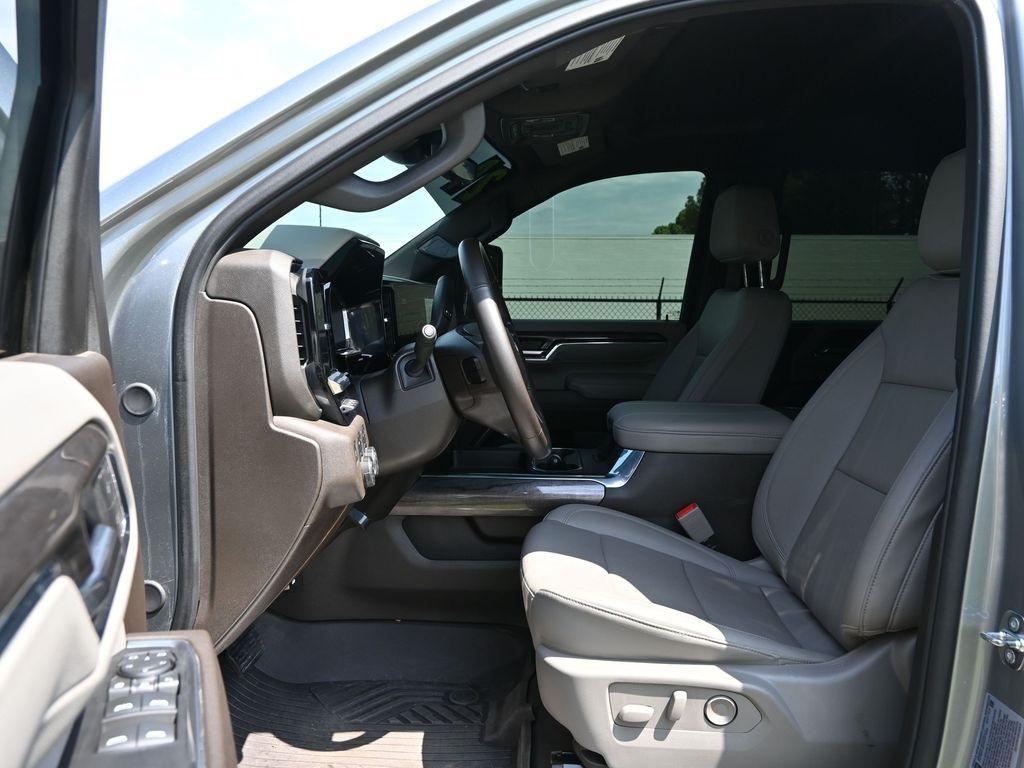 used 2024 Chevrolet Silverado 2500 car, priced at $64,998