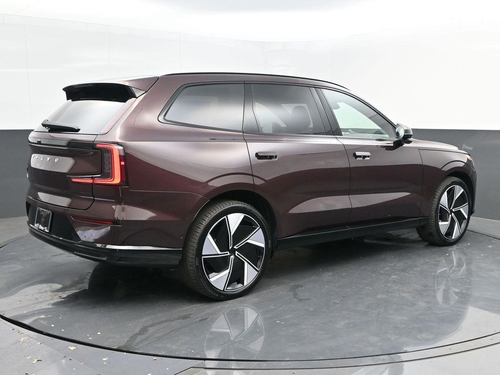 new 2025 Volvo EX90 car, priced at $95,140