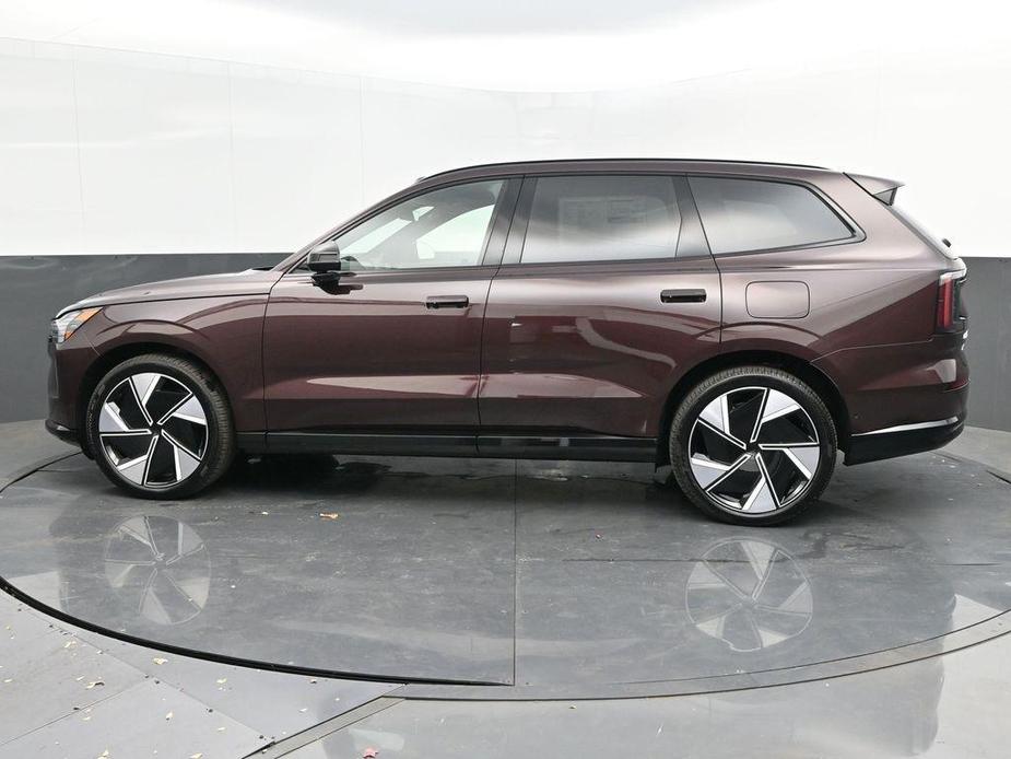 new 2025 Volvo EX90 car, priced at $95,140