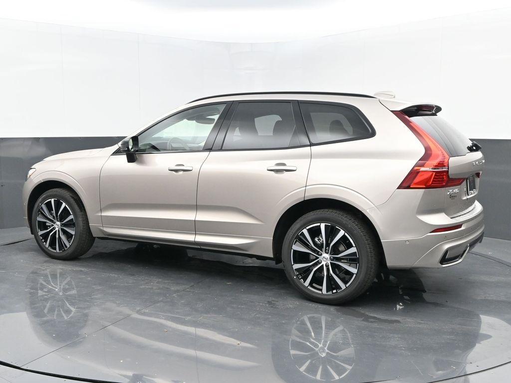 new 2025 Volvo XC60 car, priced at $54,585