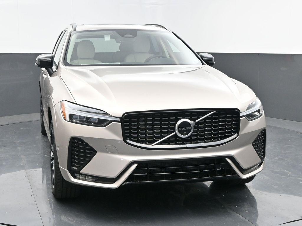 new 2025 Volvo XC60 car, priced at $54,585