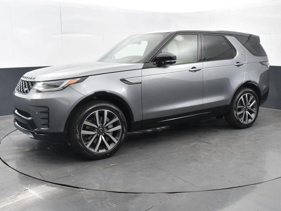 new 2024 Land Rover Discovery car, priced at $72,688