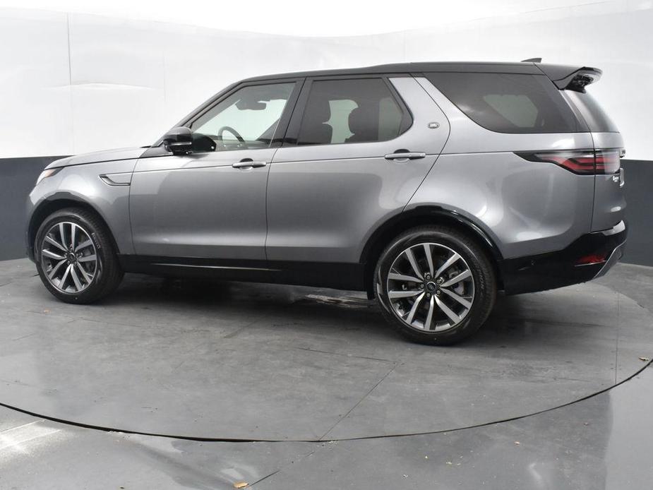 new 2024 Land Rover Discovery car, priced at $72,688