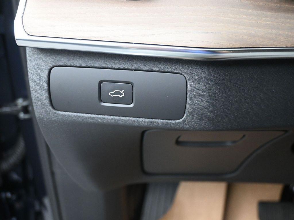 new 2026 Volvo XC90 car, priced at $82,660