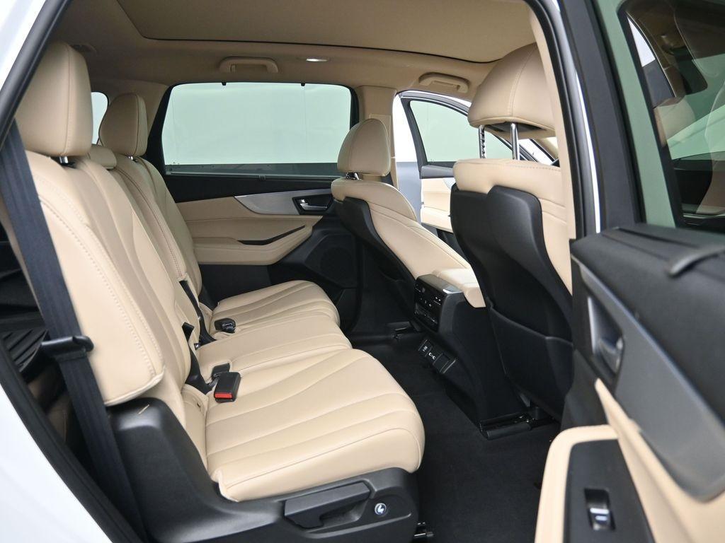 used 2022 Acura MDX car, priced at $35,998