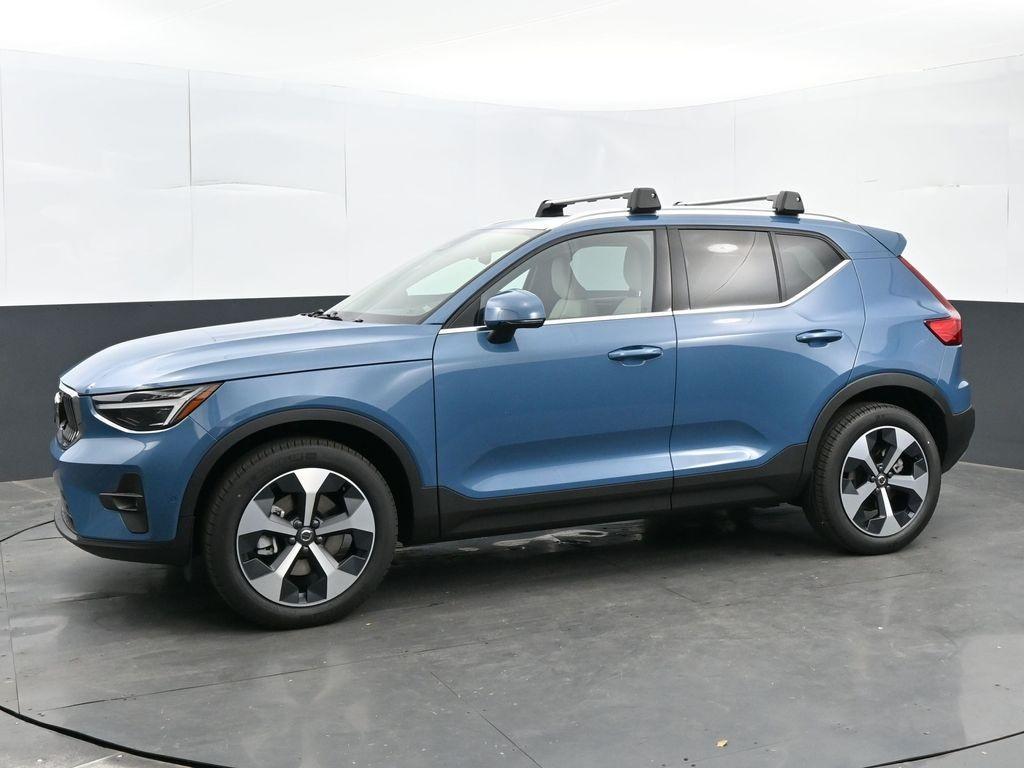 new 2025 Volvo XC40 car, priced at $49,770