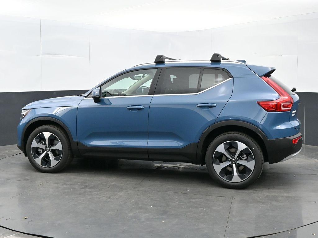 new 2025 Volvo XC40 car, priced at $49,770