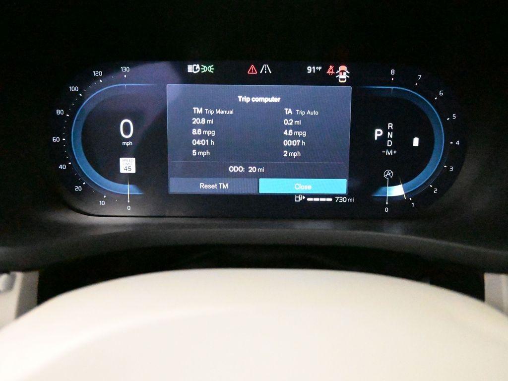 new 2025 Volvo XC60 car, priced at $62,195