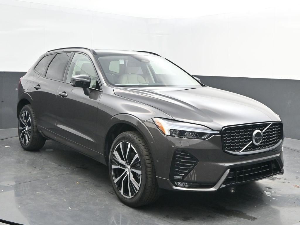 new 2025 Volvo XC60 car, priced at $62,195