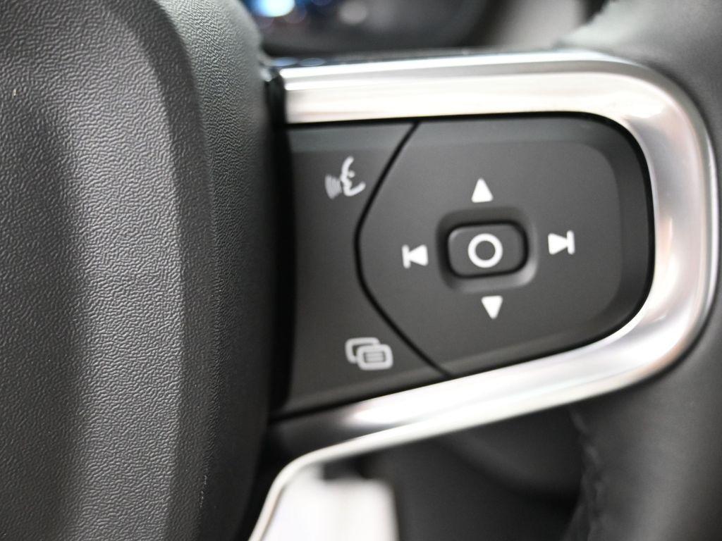 used 2025 Volvo XC40 car, priced at $37,998