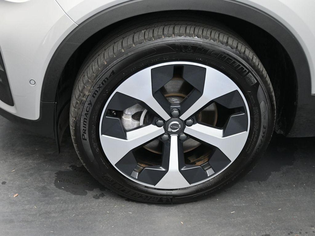 used 2025 Volvo XC40 car, priced at $37,998