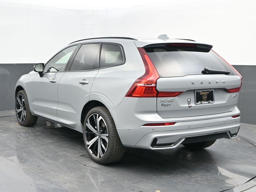 new 2025 Volvo XC60 car, priced at $59,095