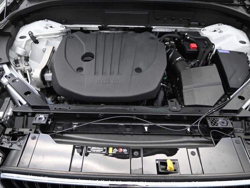 used 2023 Volvo XC60 car, priced at $39,498