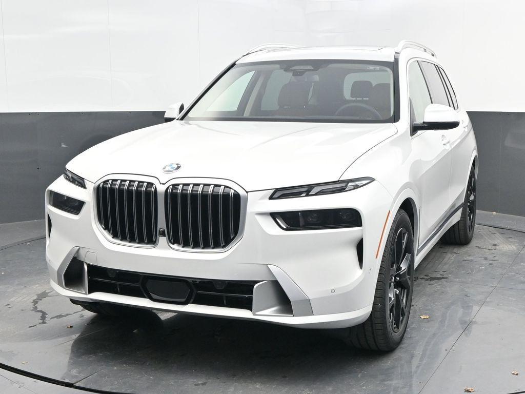 new 2025 BMW X7 car, priced at $95,860