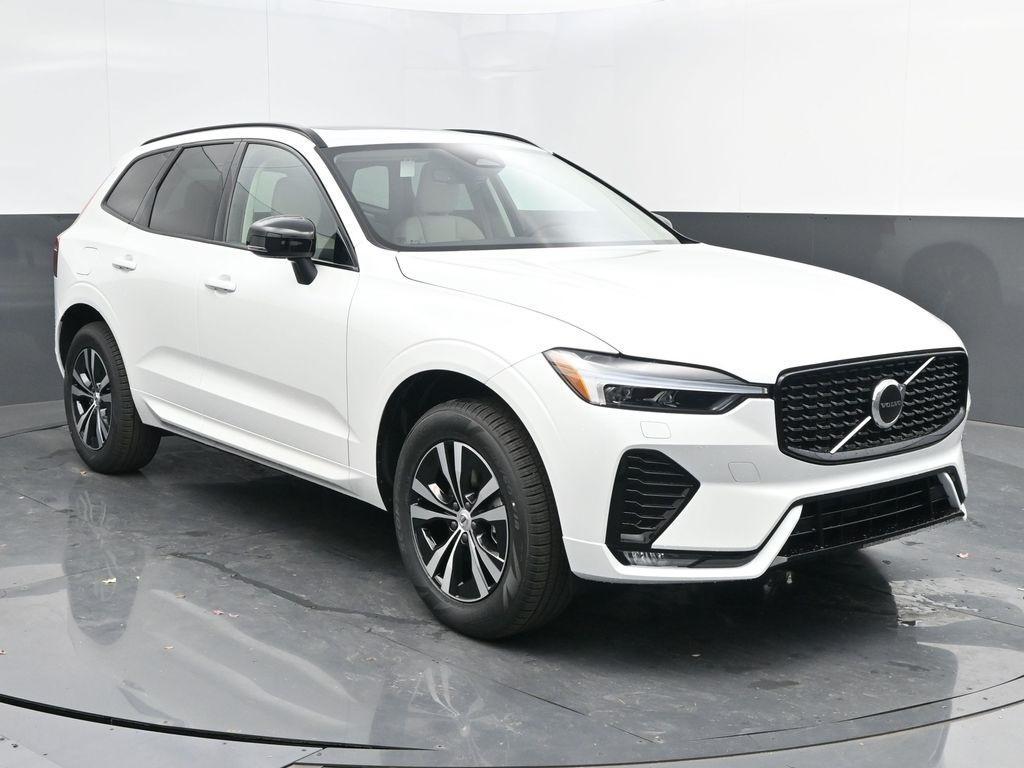 new 2025 Volvo XC60 car, priced at $45,443