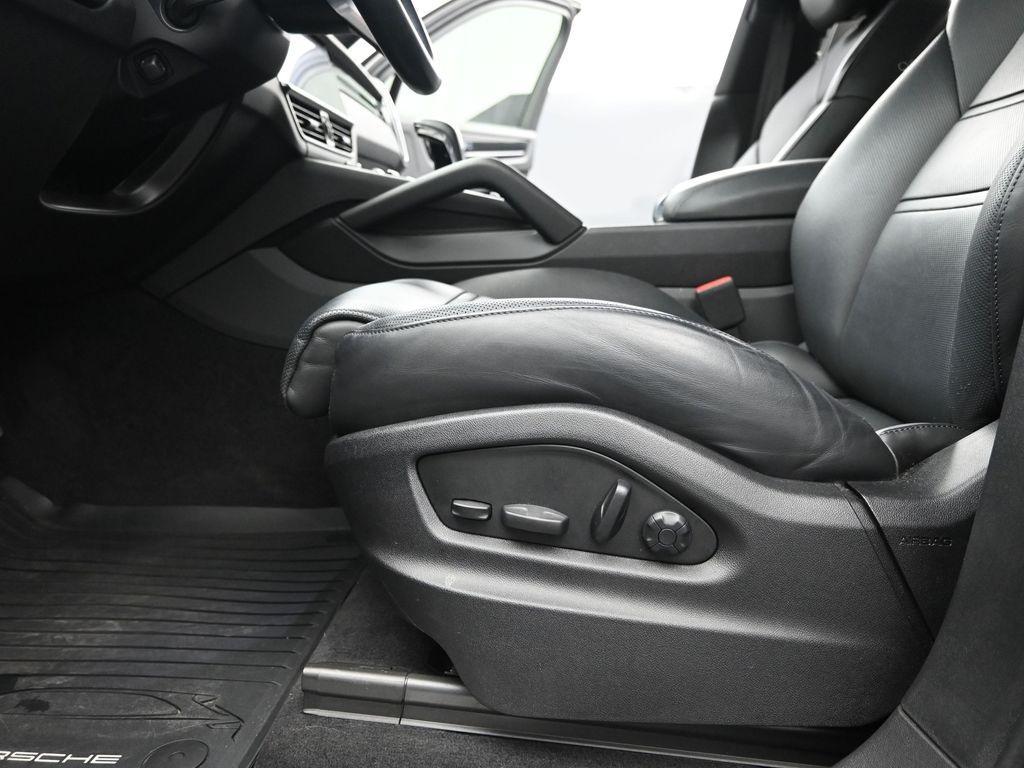 used 2022 Porsche Cayenne car, priced at $66,998