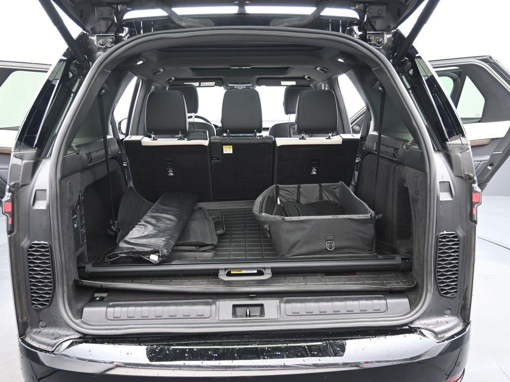 used 2023 Land Rover Discovery car, priced at $52,299