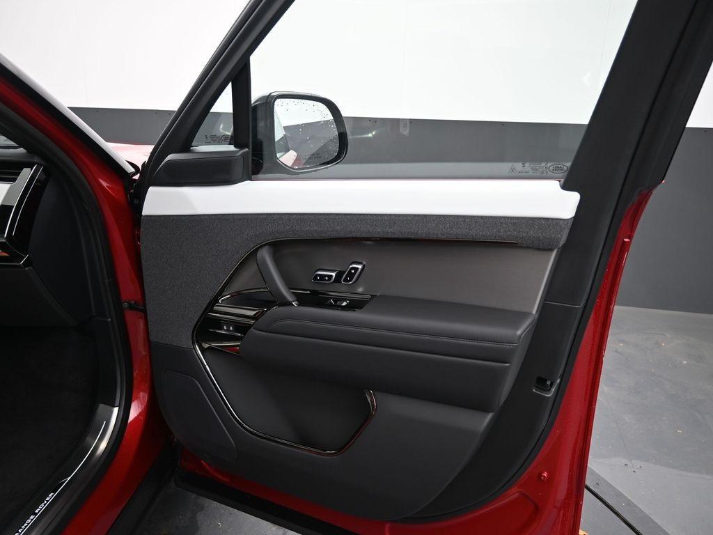new 2025 Land Rover Range Rover Sport car, priced at $100,950