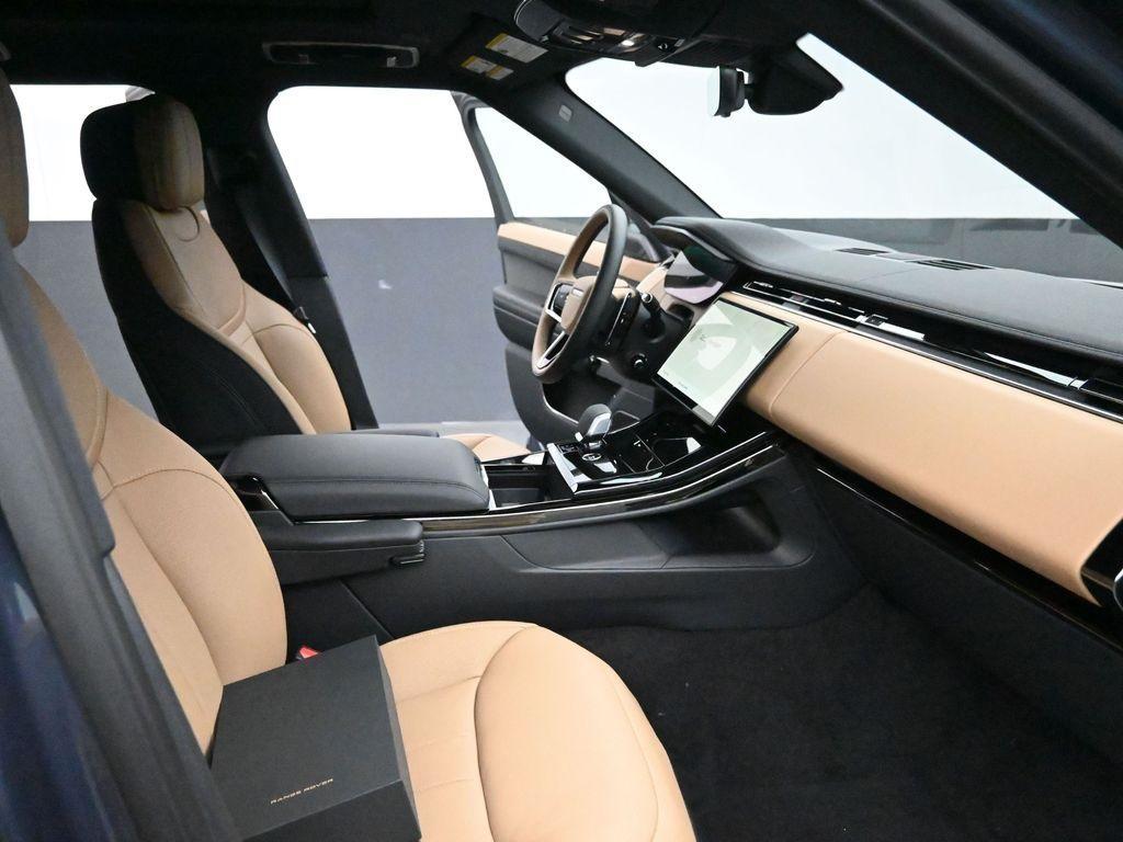 new 2025 Land Rover Range Rover Sport car, priced at $101,210