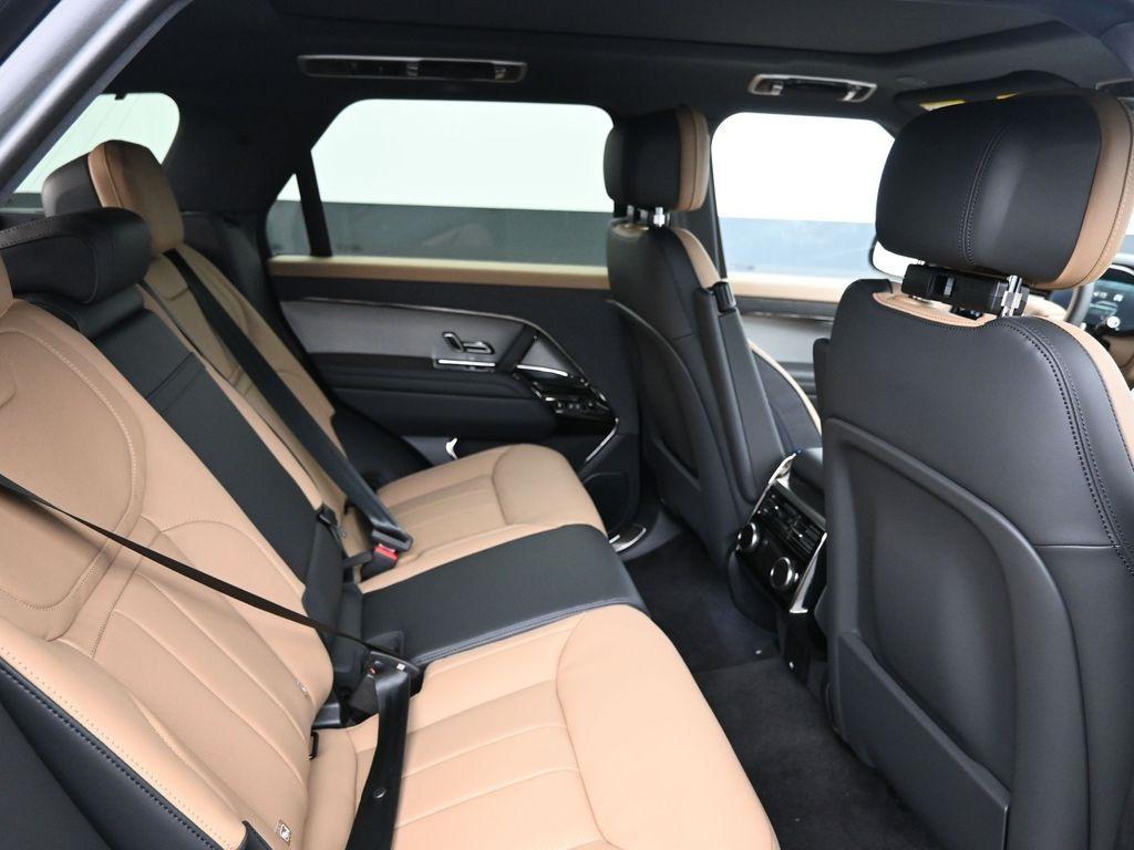 new 2025 Land Rover Range Rover Sport car, priced at $106,185