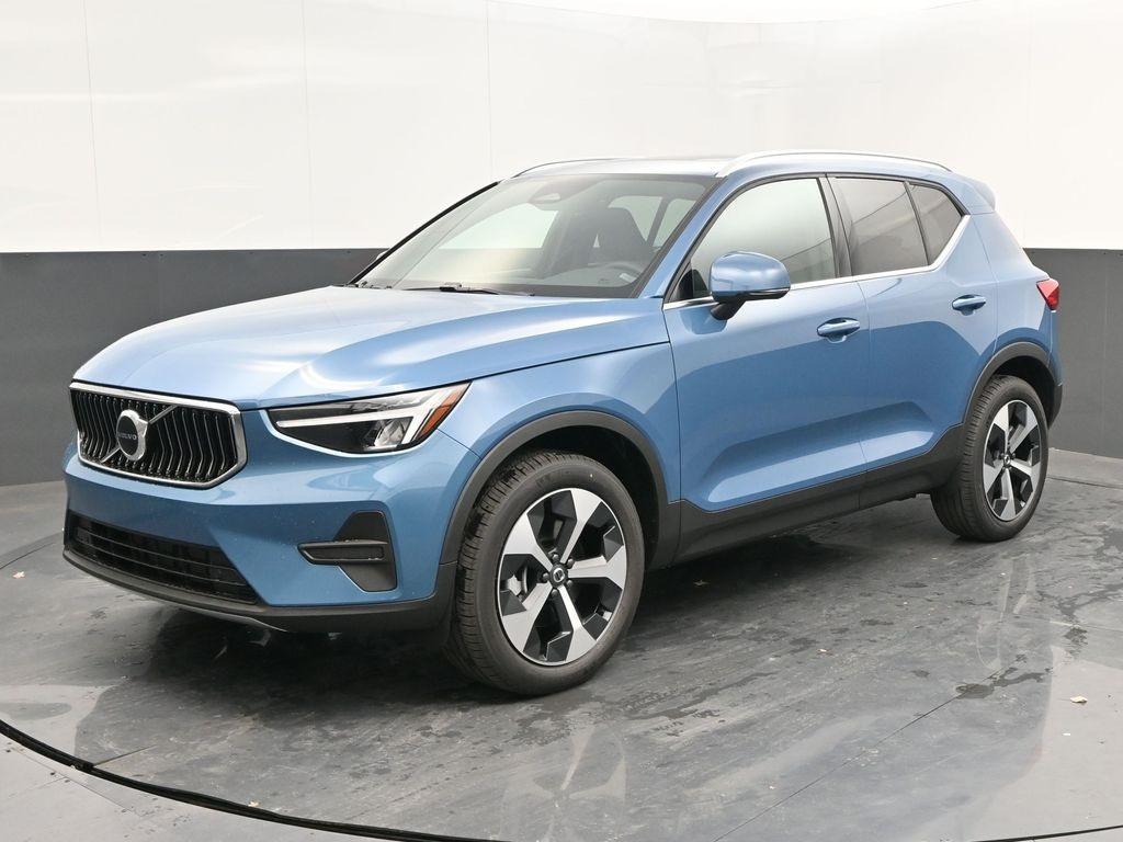 new 2025 Volvo XC40 car, priced at $43,745