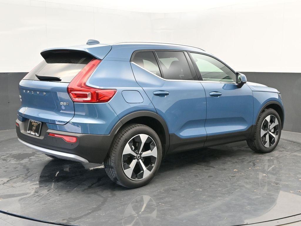 new 2025 Volvo XC40 car, priced at $43,745