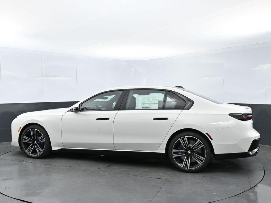 new 2024 BMW 760 car, priced at $129,295