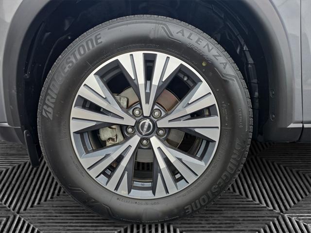 used 2022 Nissan Rogue car, priced at $24,692