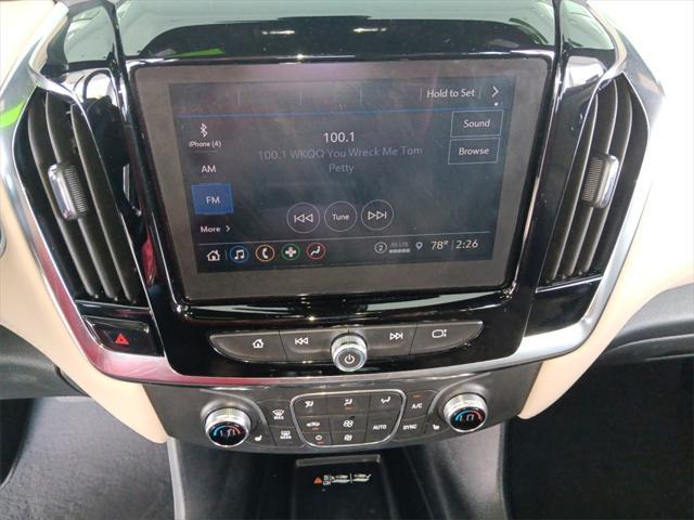 used 2022 Chevrolet Traverse car, priced at $28,253