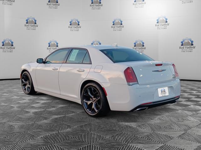 used 2022 Chrysler 300 car, priced at $29,258