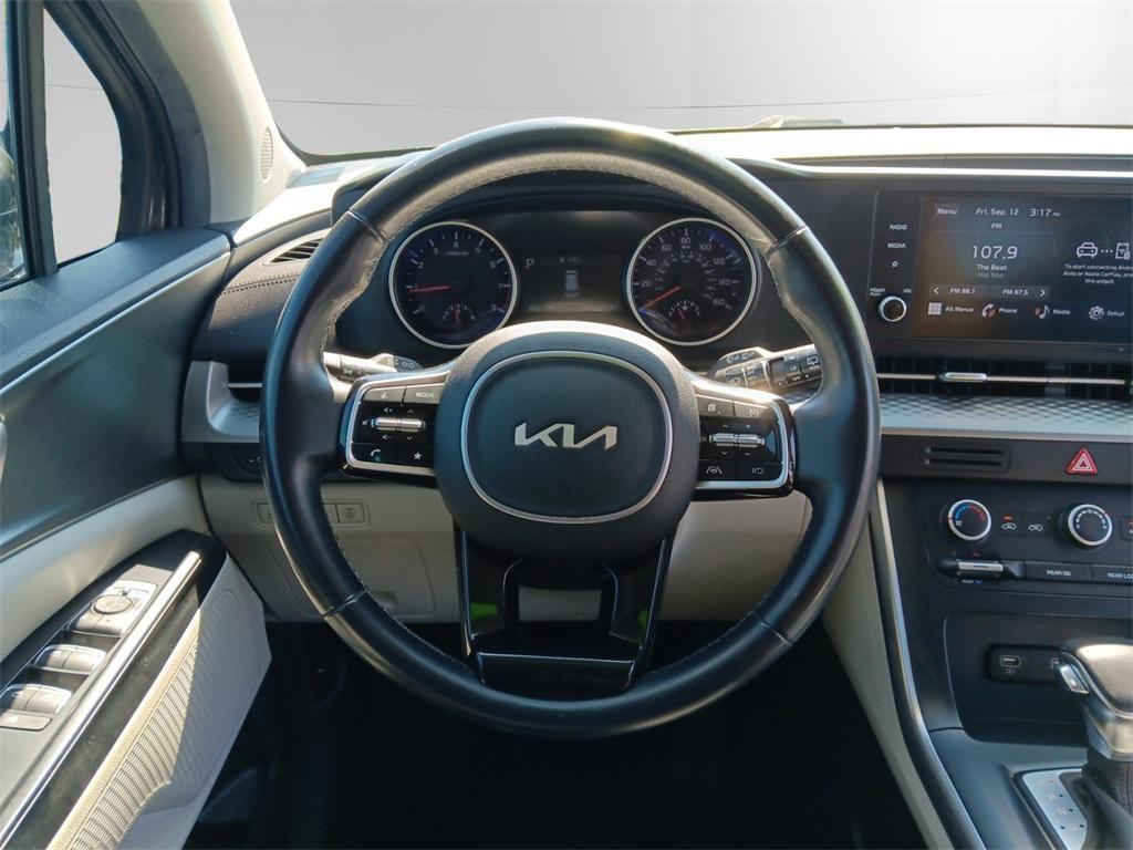 used 2023 Kia Carnival car, priced at $27,664