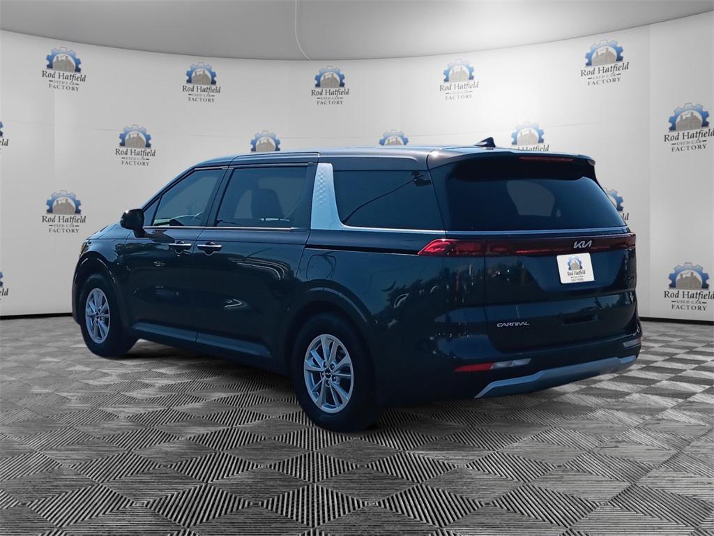 used 2023 Kia Carnival car, priced at $27,664