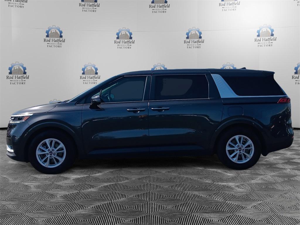 used 2023 Kia Carnival car, priced at $27,664