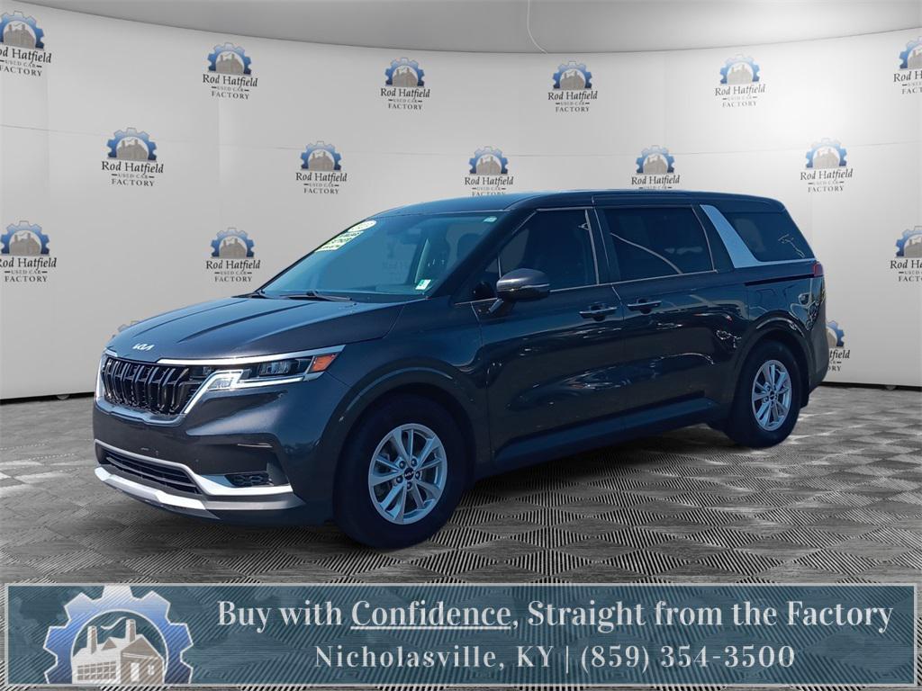 used 2023 Kia Carnival car, priced at $27,664