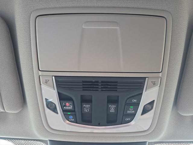 used 2023 Acura MDX car, priced at $42,534