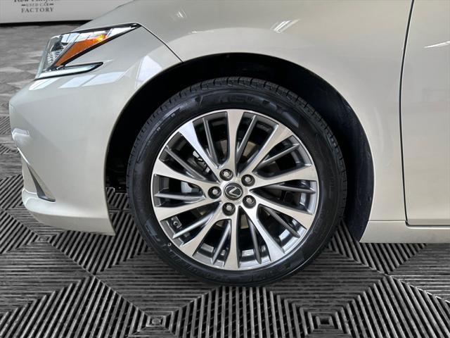 used 2020 Lexus ES 350 car, priced at $30,783