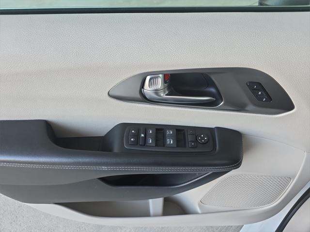 used 2023 Chrysler Pacifica car, priced at $24,941