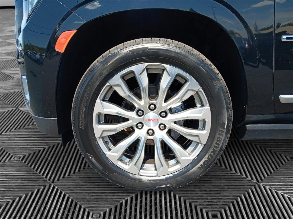 used 2022 GMC Yukon XL car, priced at $51,671