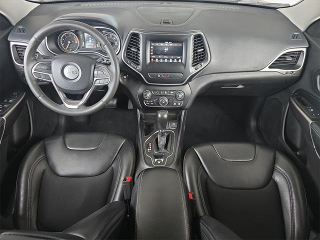 used 2020 Jeep Cherokee car, priced at $15,044